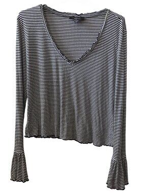 Women's Forever 21+ Collection Ruffled Long Bell Sleeves V Neck Crop Top Size 2X